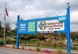 Moody Beach Camping Resort 38 ft. Park Model 7