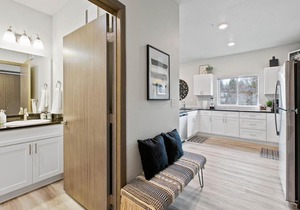 New 2 Bd 2 Bth Near Perry Dist and Downtown