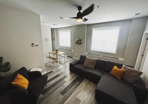 NEW Large Luxurious 2BR Condo in the Heart of Uptown Coffee, Wifi