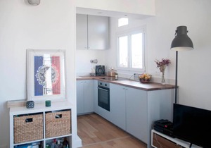 Nice 30m with open view in Clichy