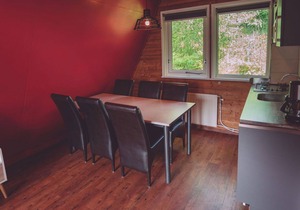 Nice apartment in villa for 6 guests with WIFI, TV, pets allowed and parking