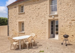 Nice home in Vaudoy-en-Brie with WiFi