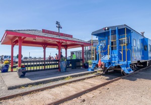 Oceanfront Condo Gives You Access to the Sea and Rockaway Beach