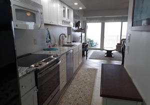 OCEANFRONT Condo W/Private Beach, Heated Pool - Best View - 2 Bedroom 1 Bath