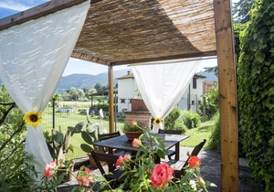 Old stone farmhouse near Lucca, Tuscany
