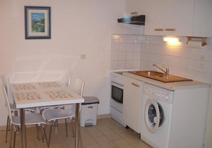 one bedroom apartment for rent with pool in the residence near the beach