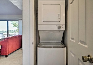 Osage Beach Condo with Pools and Boat Dock Access