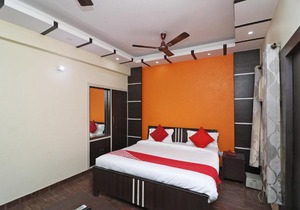 OYO 40857 Sri Ram Hotel & Restaurant