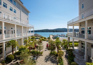 Prestige Oceanfront Resort, BW Premier Collection