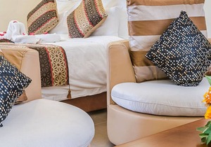 Prideinn Mombasa City 8