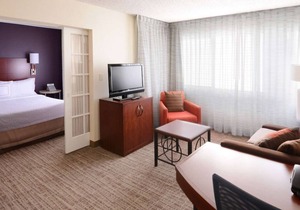 Proximity at its Best! Close to NorthPark Center! Pet-friendly, Parking, Pool!