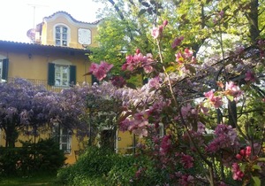 Red Room at Villa Mirano Bed and BreakFast Piossasco - Turin - Piedmont