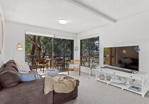 Shoreline Unit 15 1 Intrepid Close