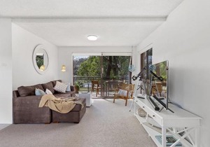 Shoreline Unit 15 1 Intrepid Close