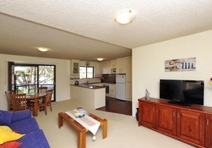 Shoreline Unit 2 1 Intrepid Close