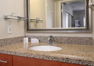 Short Drive to Dallas Love Field Airport and The Galleria Dallas! FREE Parking!