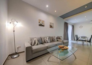 Sliema 2 Bedroom close to seafront