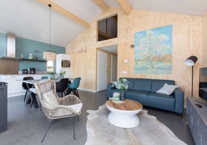 Stay in our energy-neutral Eneva 6 bungalow with private jetty.