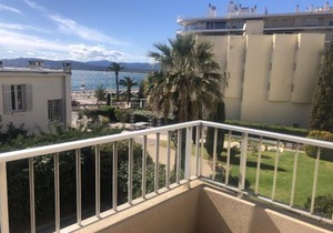 Studio climatisé pour 2, proche plage et commerces, animaux admis, WiFi, parking - FR-1-466A-20
