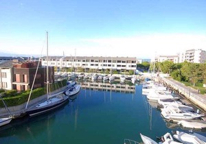 Studio with air conditioning