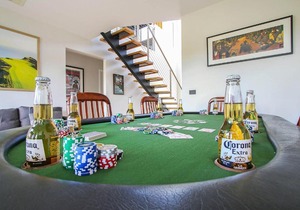 Suite @ The Clubhouse on Robinson, Black Bull Golf Course