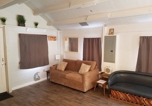 Surf Haven Unit S w/ fire pit walking distance to surfing beaches