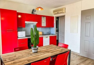 T2 vue mer by Interhome