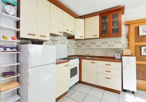 These beautiful and comfortable apartments are located near the sea.