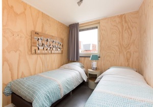 This ground-floor energy-neutral bungalow for four persons has a 53 m² floor surface.