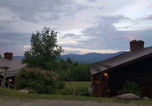 Trapp Family Lodge-2 BR guest house. Enjoy peak leaf season!
