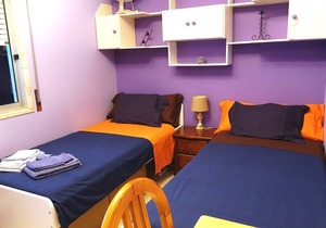 Twin Bedroom + Breakfast