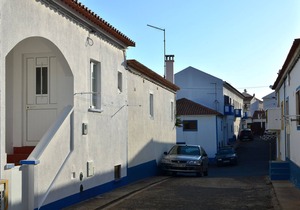 Two bedroom house, ideal for 4 people, in the center of Zambujeira do Mar
