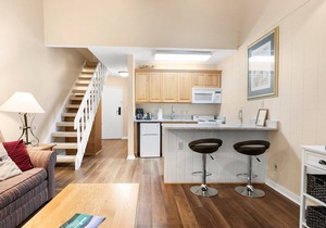 Updated Timbers lodge room - accomodates 2