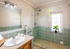 V4 Villa Pera 4 quartos com piscina privada