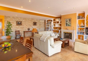 Villa AMBAR by Abahana Villas