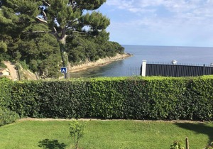 Villa by the sea in St Jean Cap Ferrat