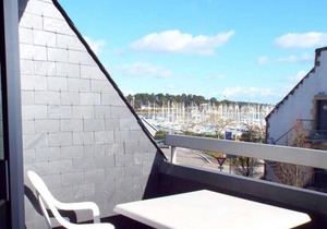 Vue Port La Trinité: Duplex 46m², 5 pers, WiFi, à 900m Plage, Proche Commerces - FR-1-477-61