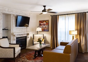 Westgate Flamingo Bay Resort 1br suite, Sunday check-in