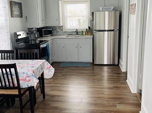 Beach Cottage East Matunuck | Snug Harbor