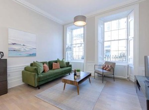 Stafford St | West End