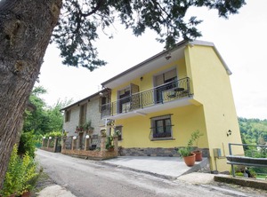 Holiday Roccafluvione Persons | Marsia