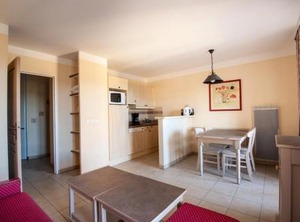 Les Coteaux De Royal Provence Maeva Maison Pièces Personnes Sélection | Pont Royal