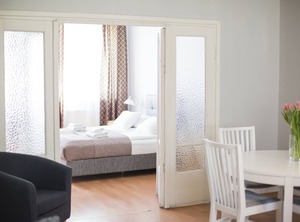 Royal Route Residence Warszawa Persons | Srodmiescie