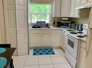 Hideaway Min Beach | West Bay