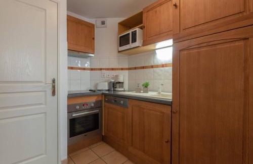 Vielle-Aure Apartment | À Vielle Aure, T2 4 pers, piscine couverte, terrasse, garage, proche télécabine et thermes - FR-1-296-290