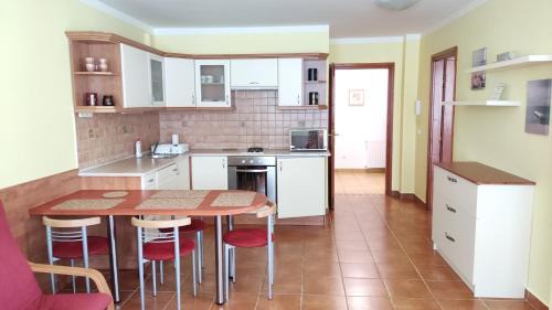 Balatonboglar Apartment | Ágnes Apartman - közvetlen Balaton-parti szálláshely