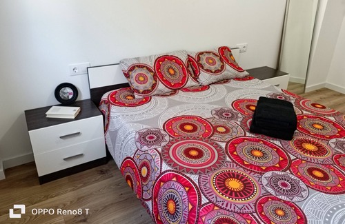 Arenys de Munt Apartment | Ático con terraza y vistas a la montaña en Arenys