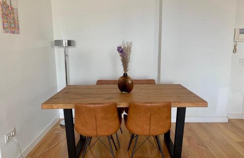 Distrito Oeste Apartment | Ático Gran Terraza Poniente Playa con Garaje, Wifi - VUT-5109-AS
