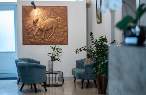 Sopron Bed & Breakfast | Átrium Rooms & Café