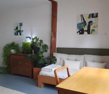 Quentel Apartment | Ältestes Haus in Quentel - Ferienwohnung 2 mit Dachterrasse